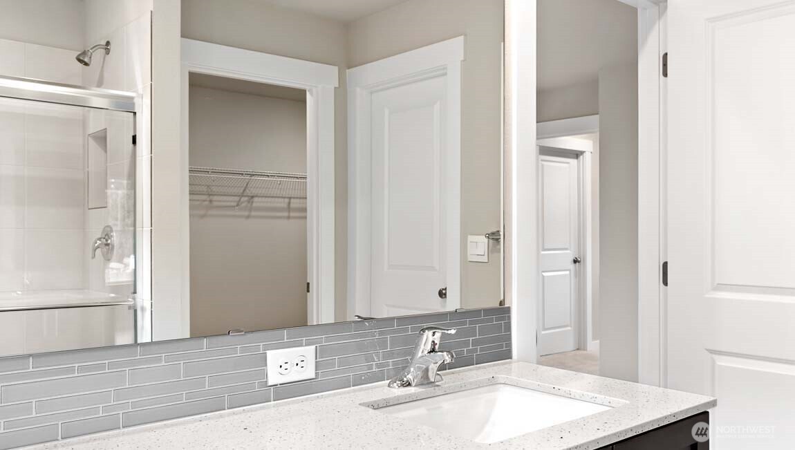13908 11th Place Property Photo 12