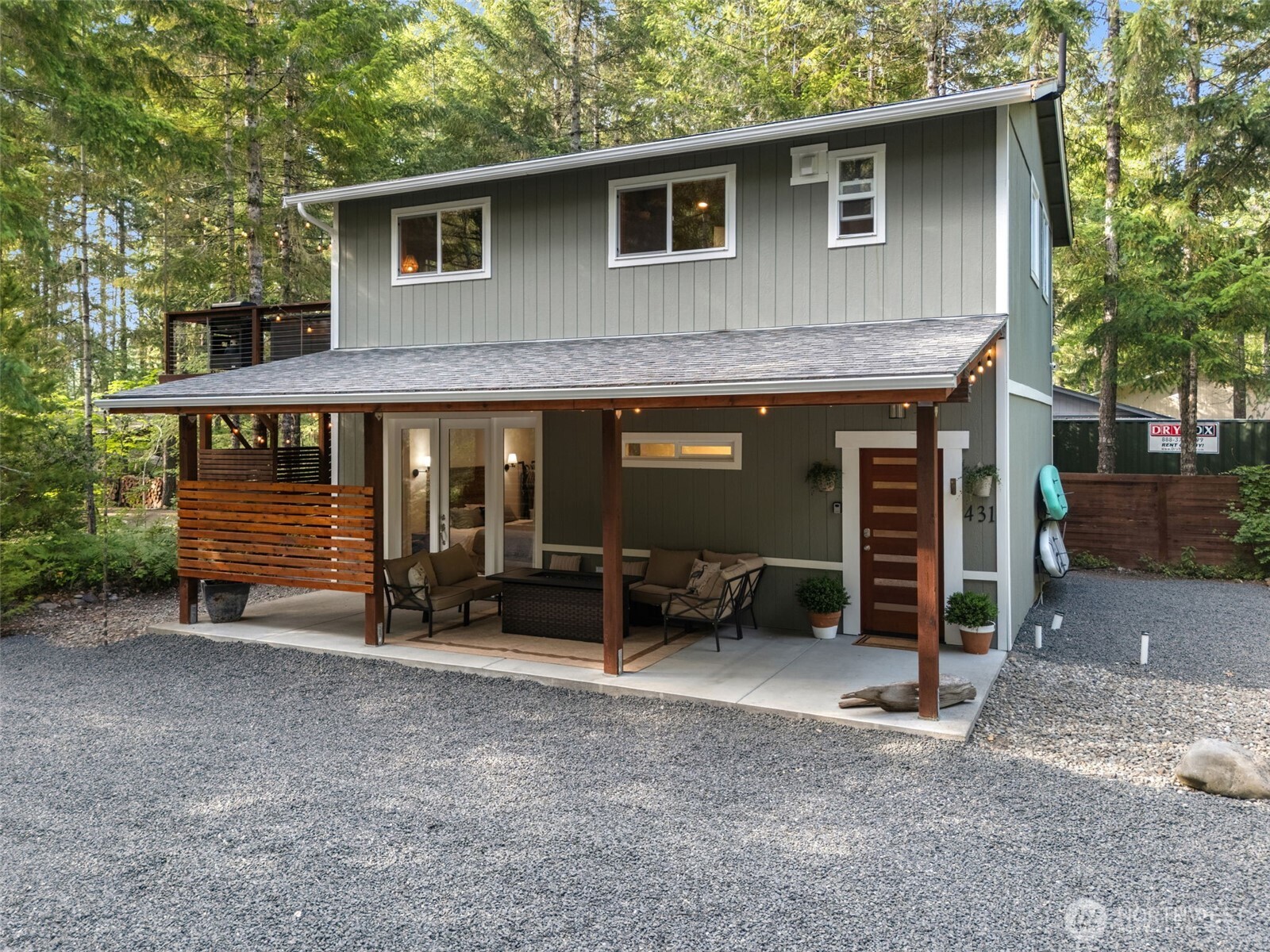431 N Mountain View Drive Property Photo 1