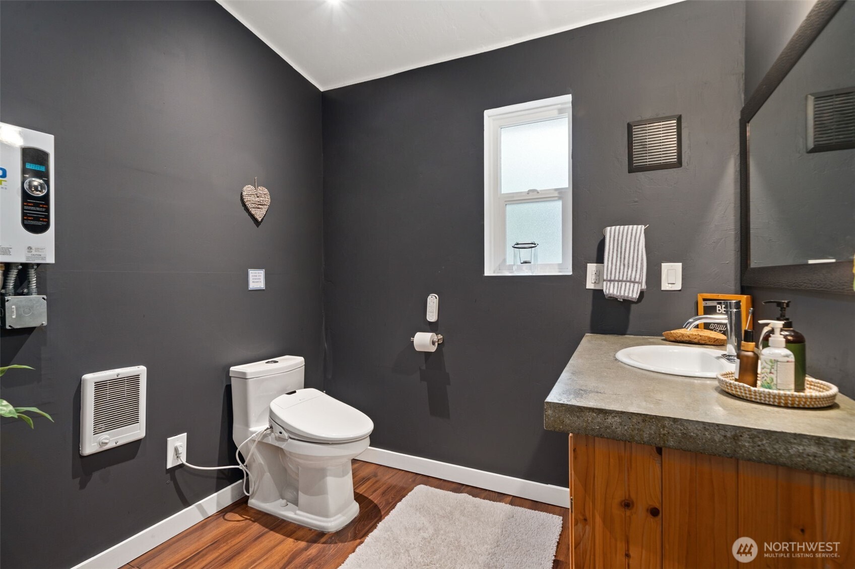 431 N Mountain View Drive Property Photo 14