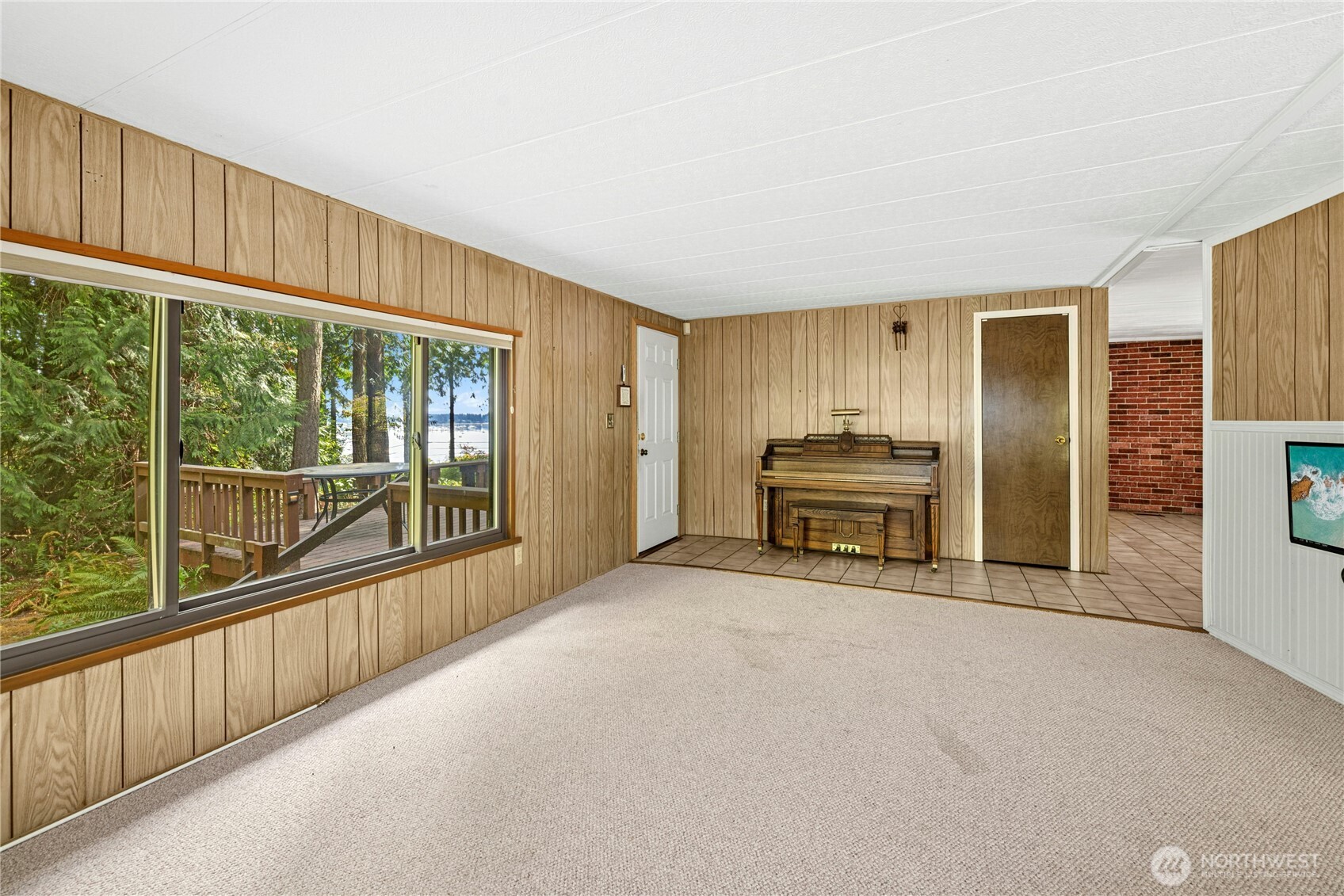 19301 Viking Avenue Property Photo 15