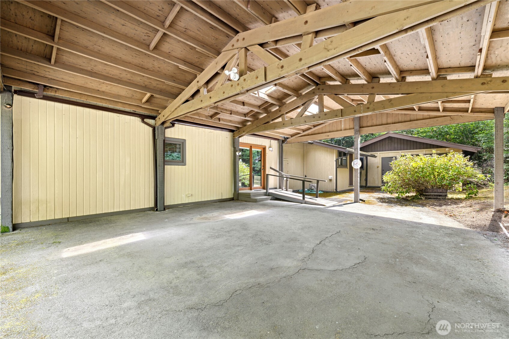 19301 Viking Avenue Property Photo 23