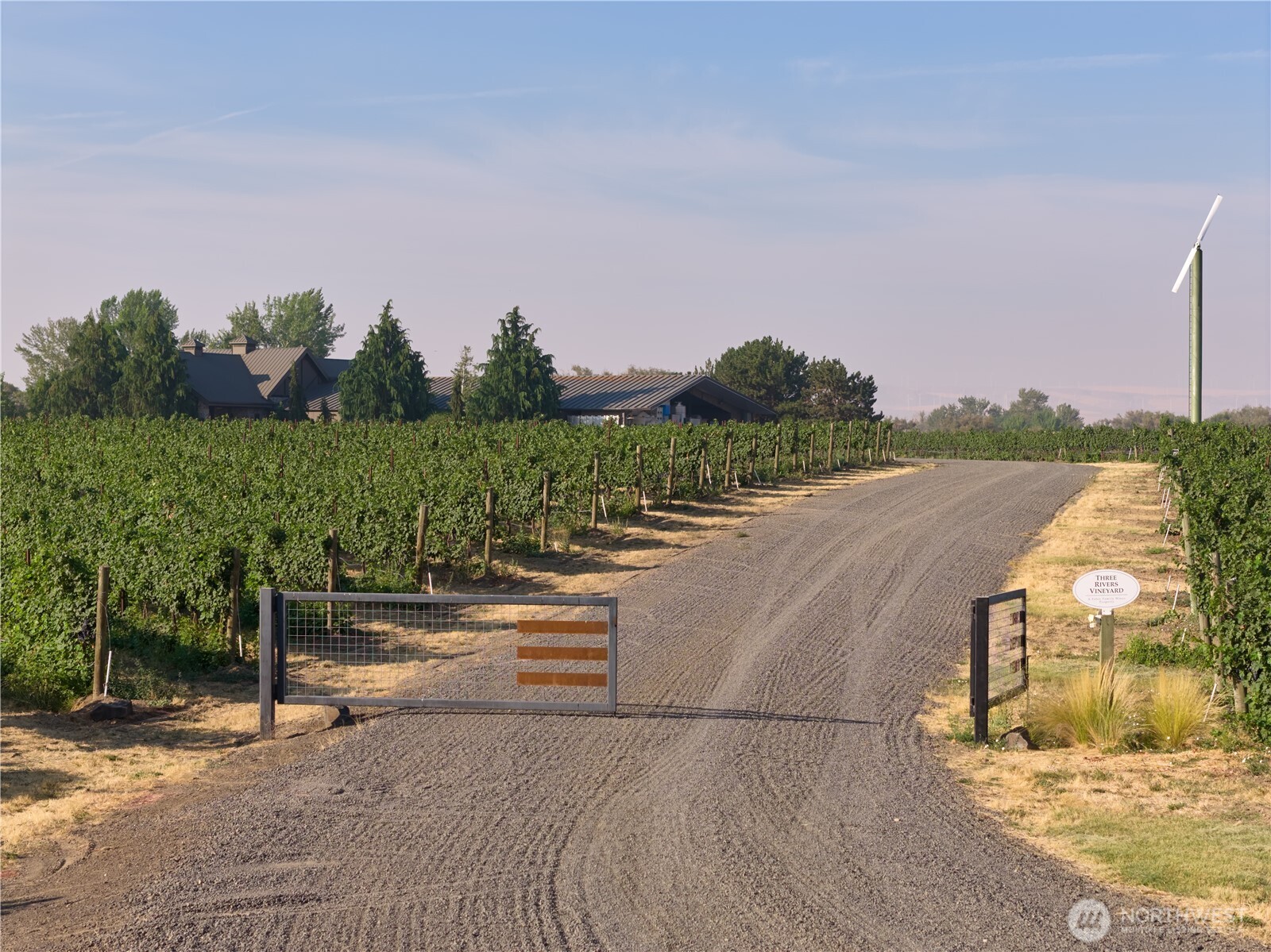 5641 Old Highway 12 Property Photo 4