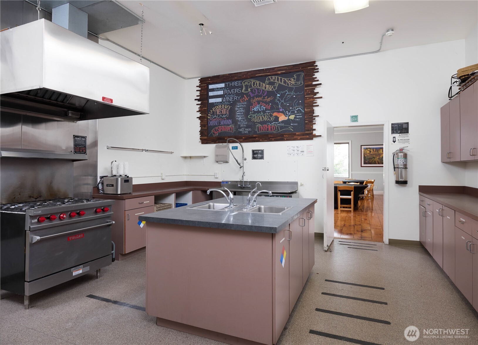 5641 Old Highway 12 Property Photo 16