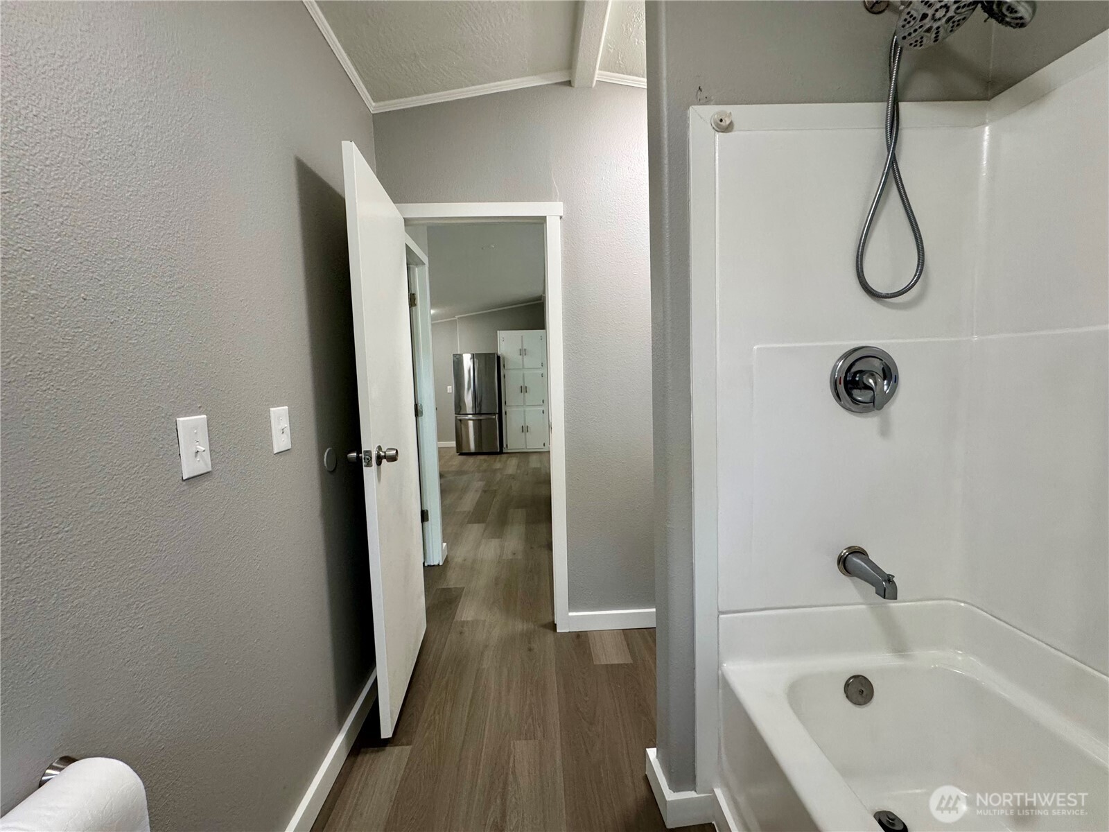 2411 Grandview Road 19 Property Photo 17