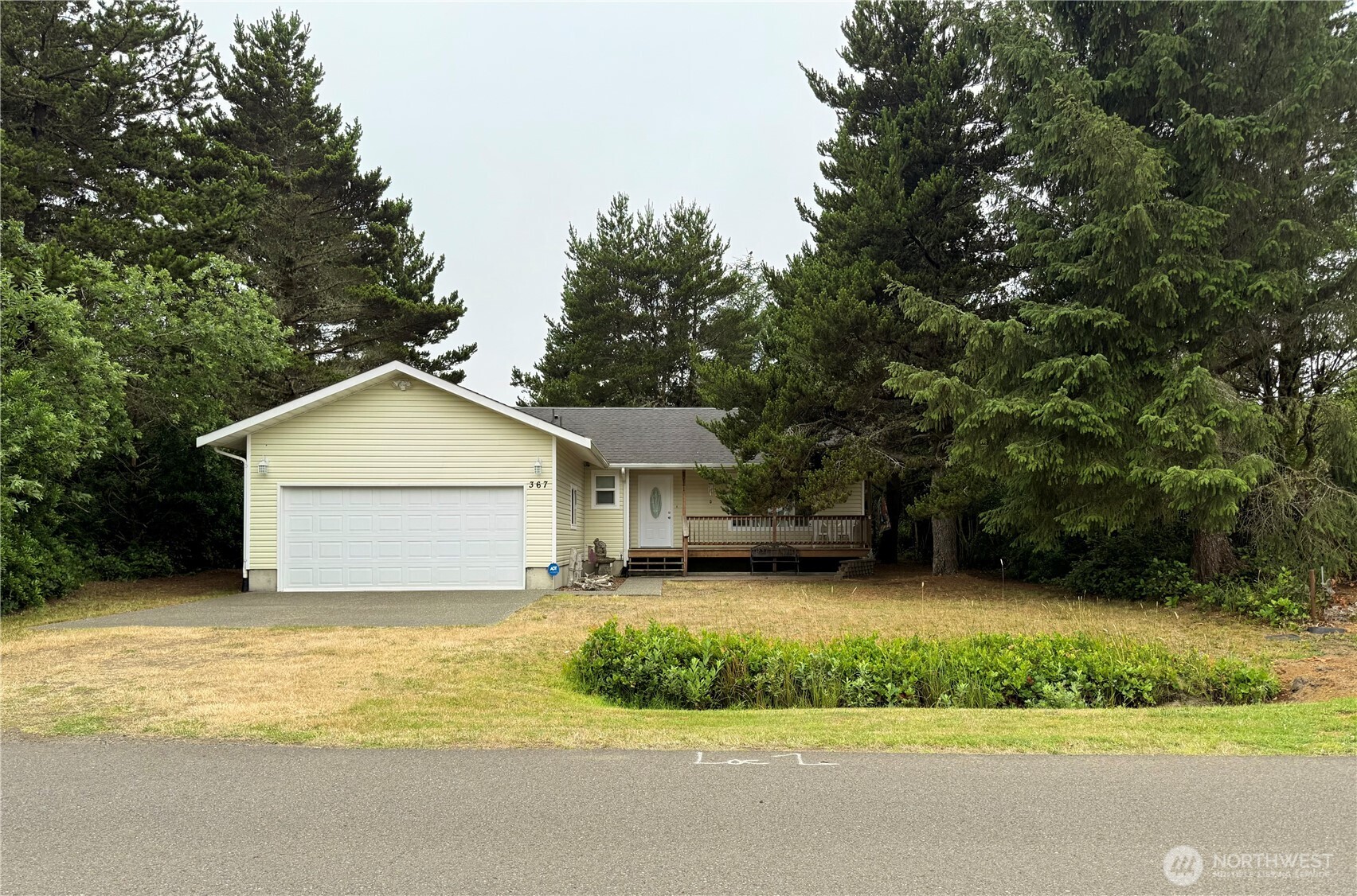 367 S Wynoochee Drive Property Photo 1