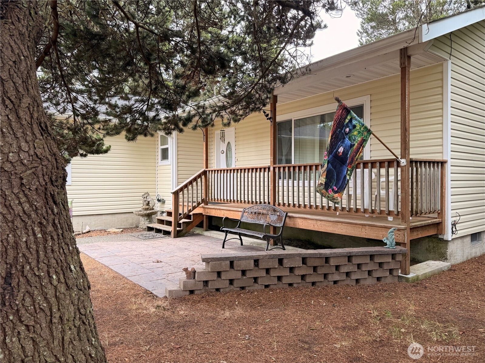 367 S Wynoochee Drive Property Photo 3