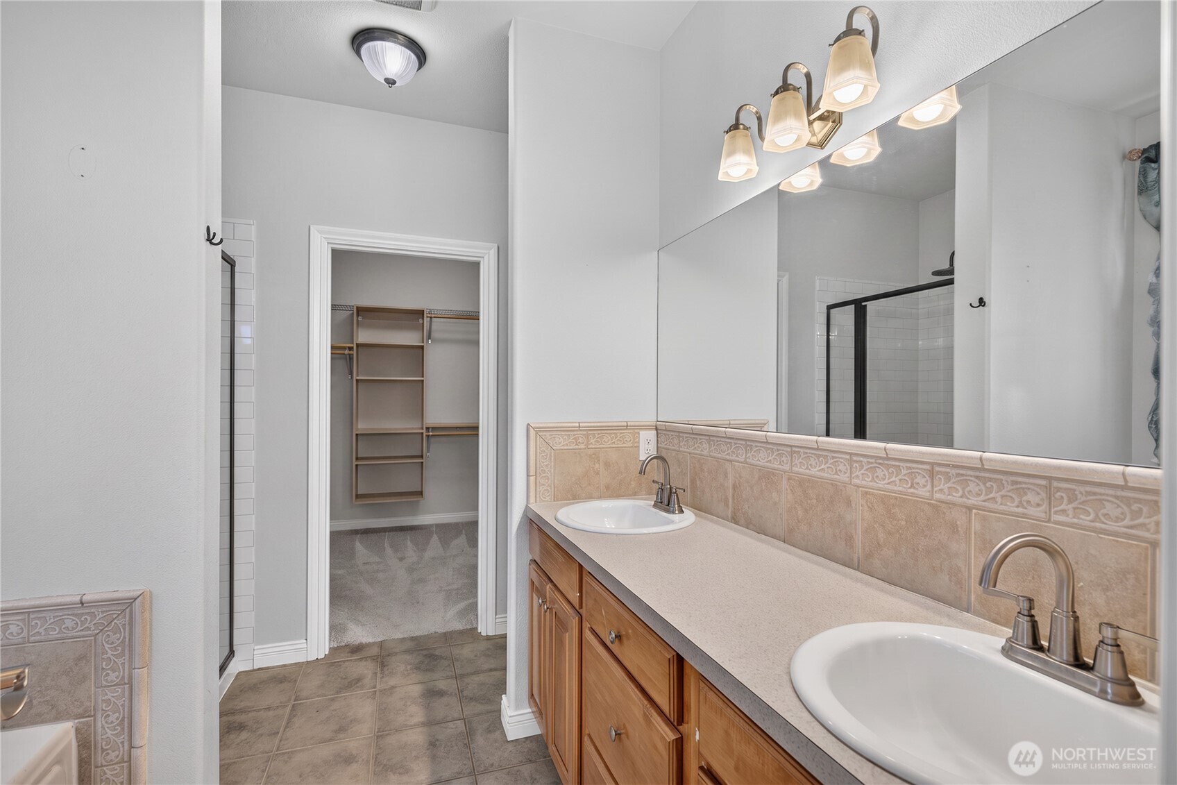 130 W Crescent Harbor Road Property Photo 24