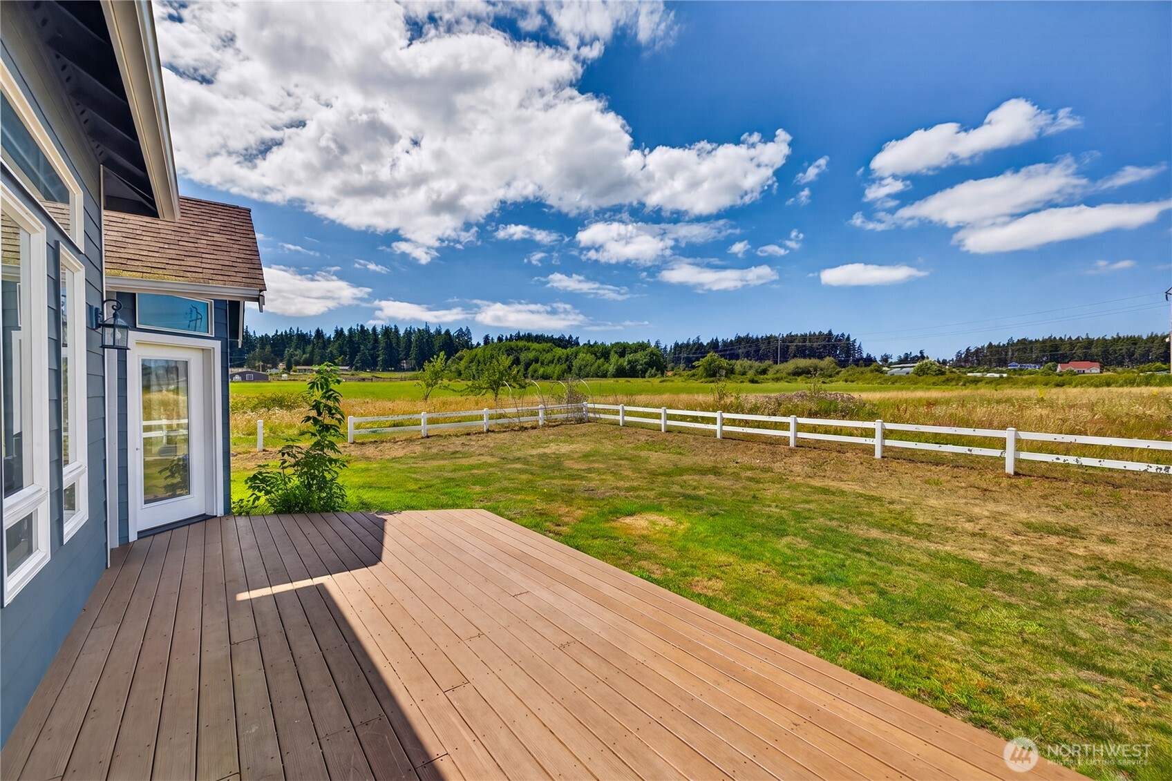 130 W Crescent Harbor Road Property Photo 33