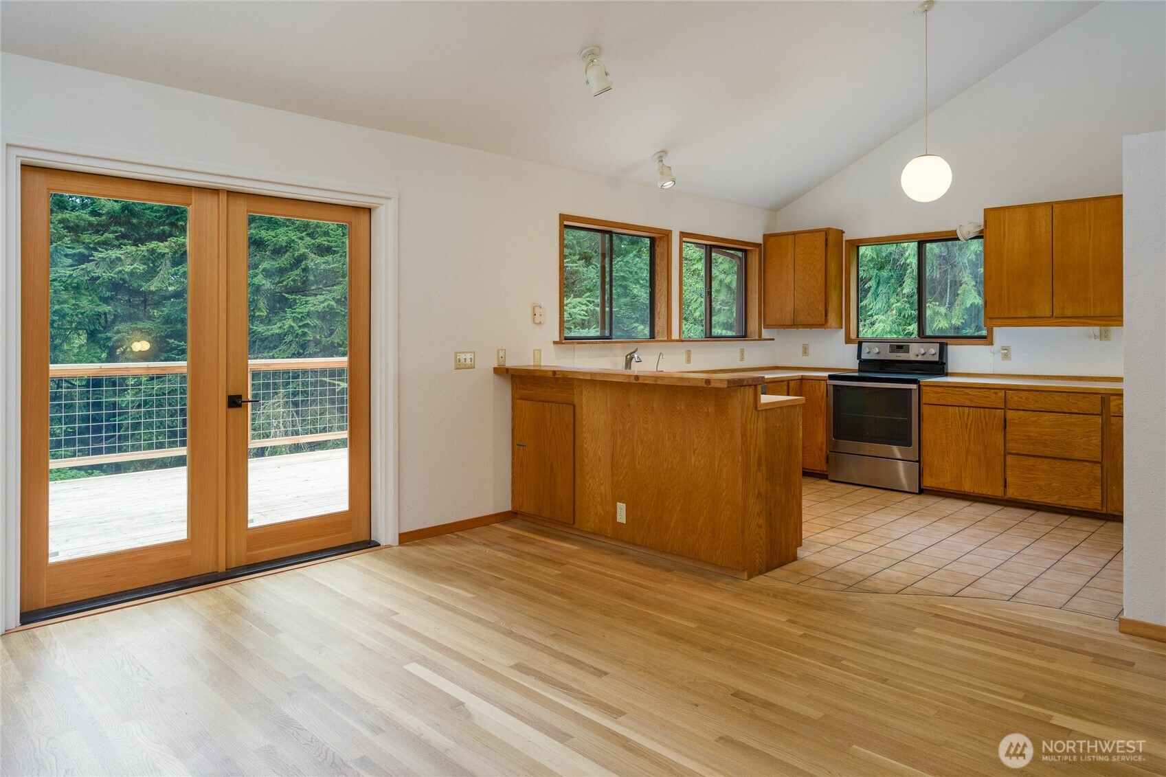 76 Lookout Loop Property Photo 10