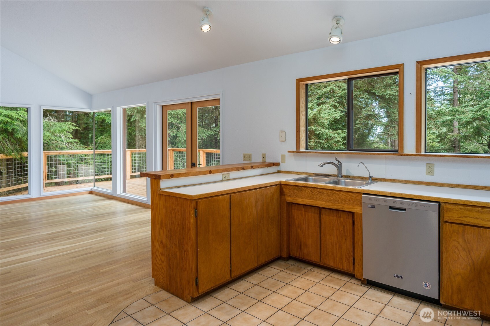 76 Lookout Loop Property Photo 11