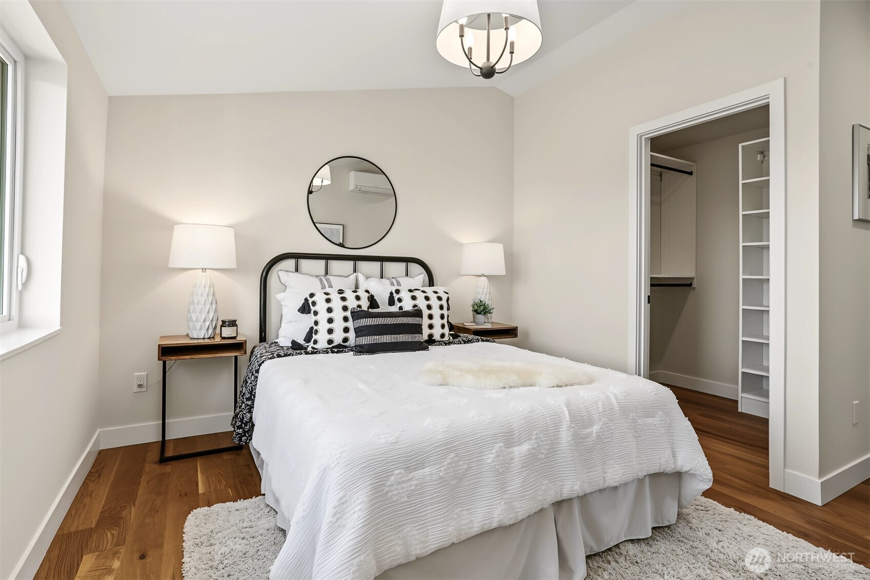 2414 Queen Anne Avenue B Property Photo 15