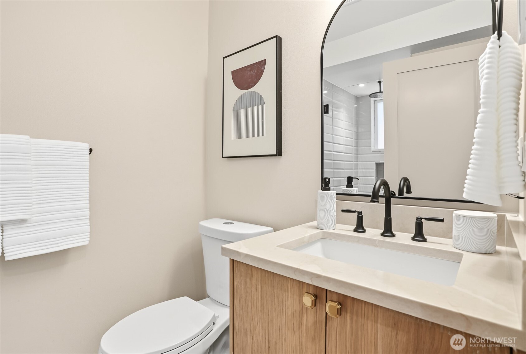 2414 Queen Anne Avenue B Property Photo 20