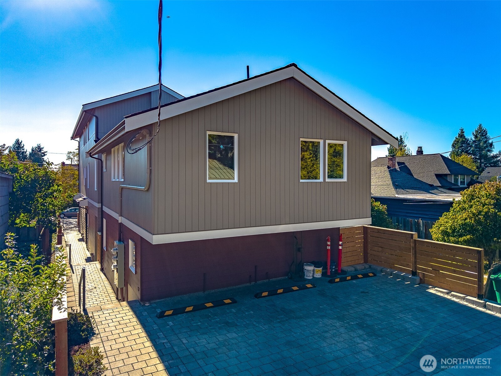 2414 Queen Anne Avenue B Property Photo 25