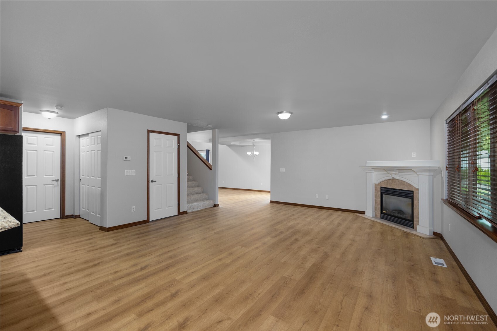 8512 205th Street Ct Property Photo 6