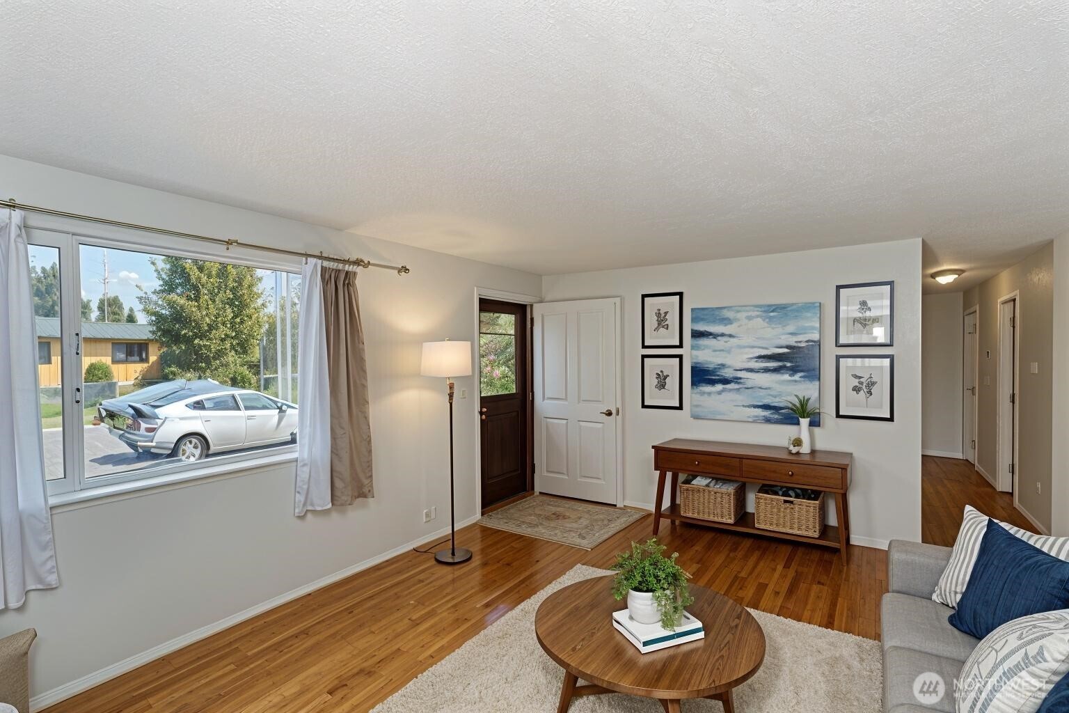17120 6th Avenue Property Photo 5