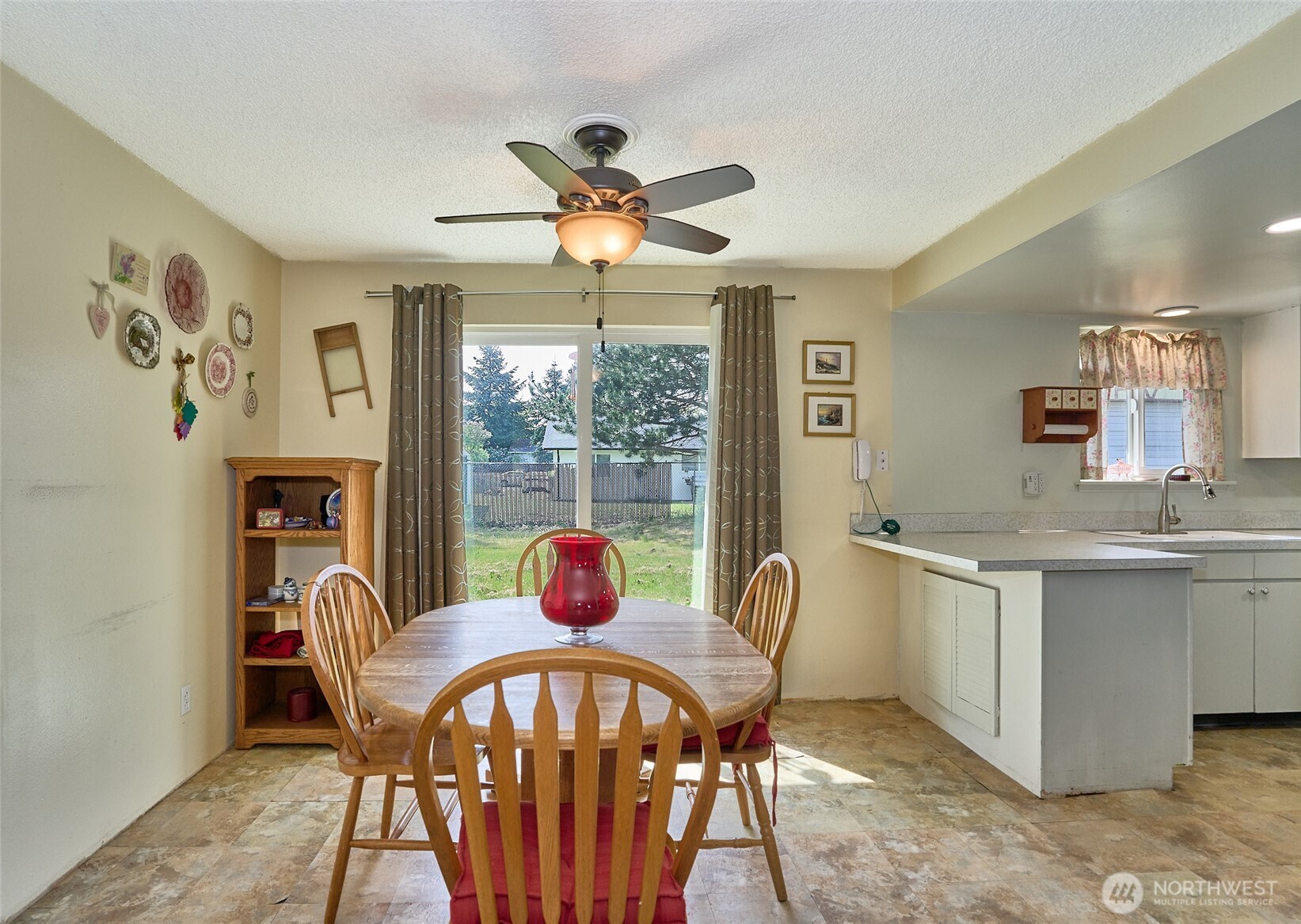 17120 6th Avenue Property Photo 7