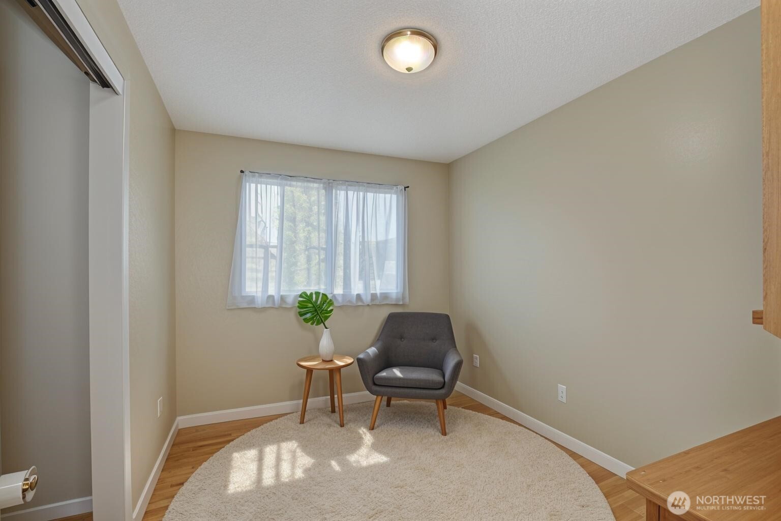 17120 6th Avenue Property Photo 14