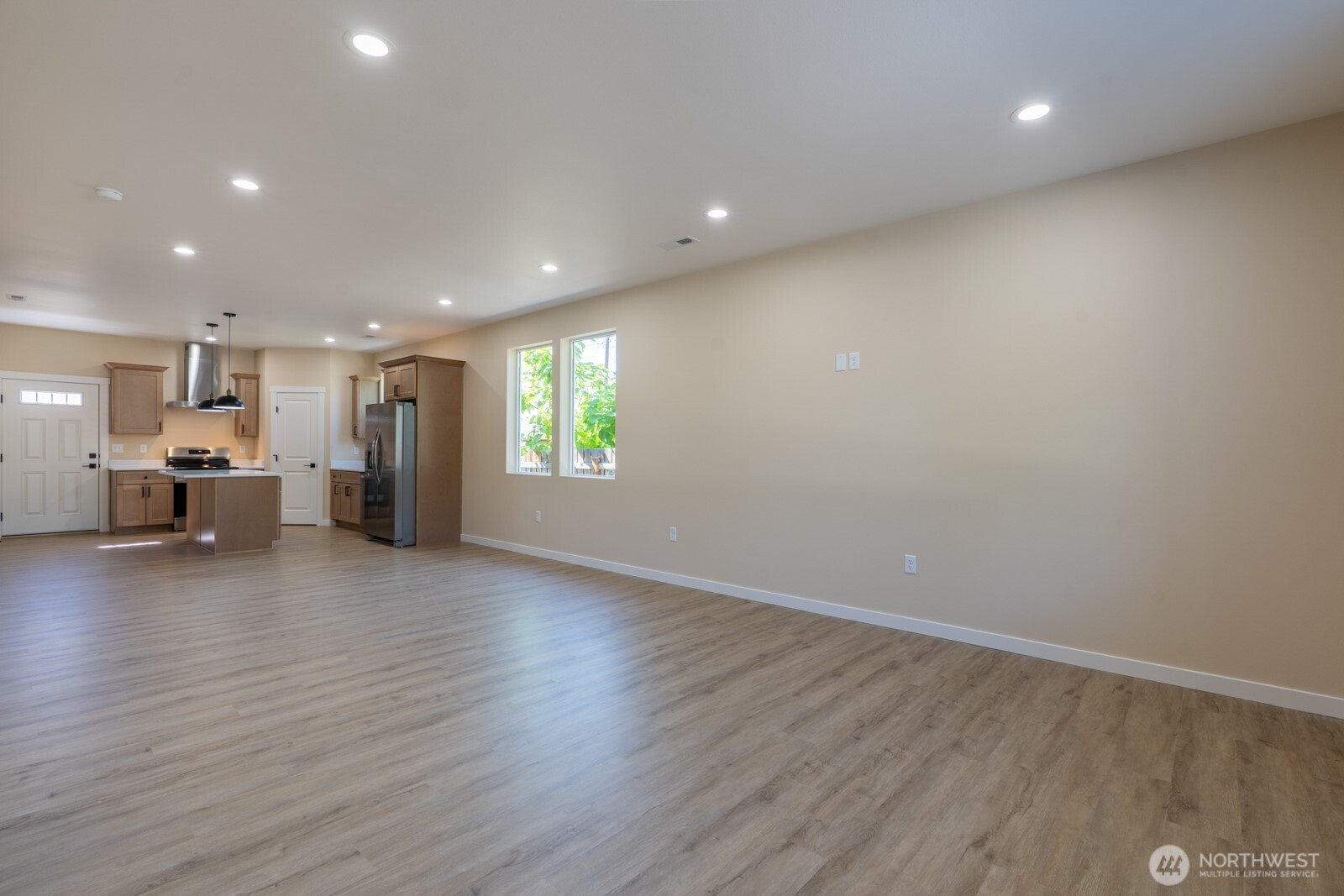 39 Birch Street Property Photo 5