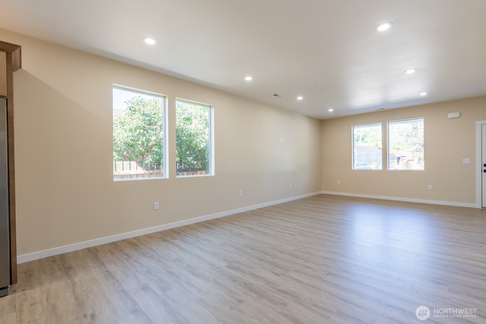 39 Birch Street Property Photo 6