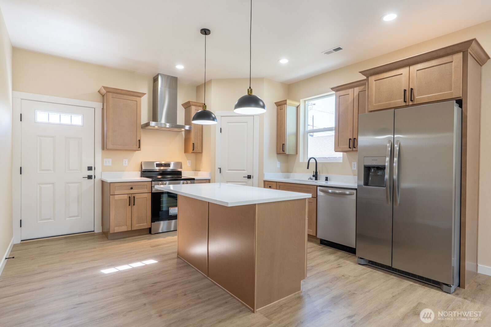 39 Birch Street Property Photo 8
