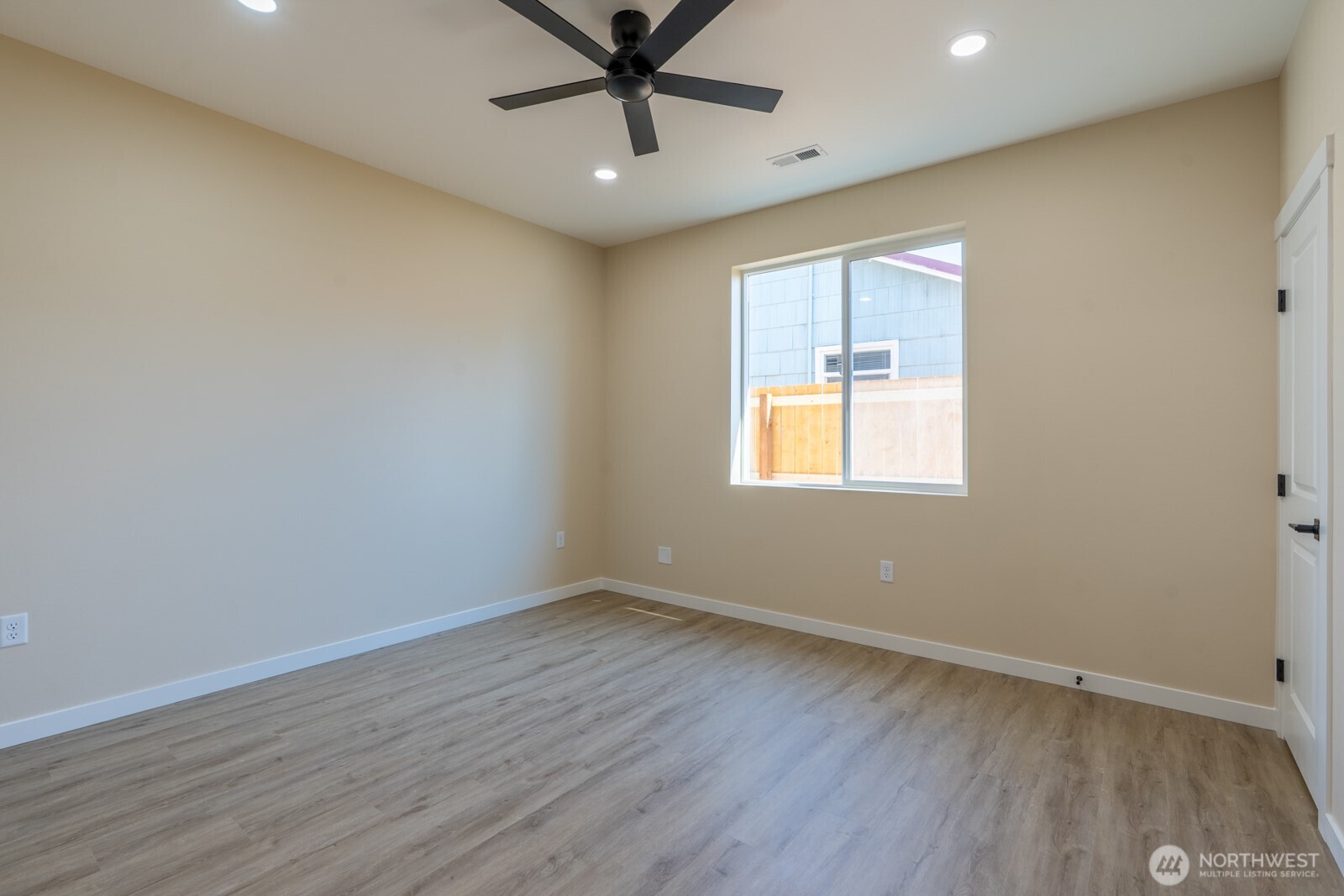 39 Birch Street Property Photo 17