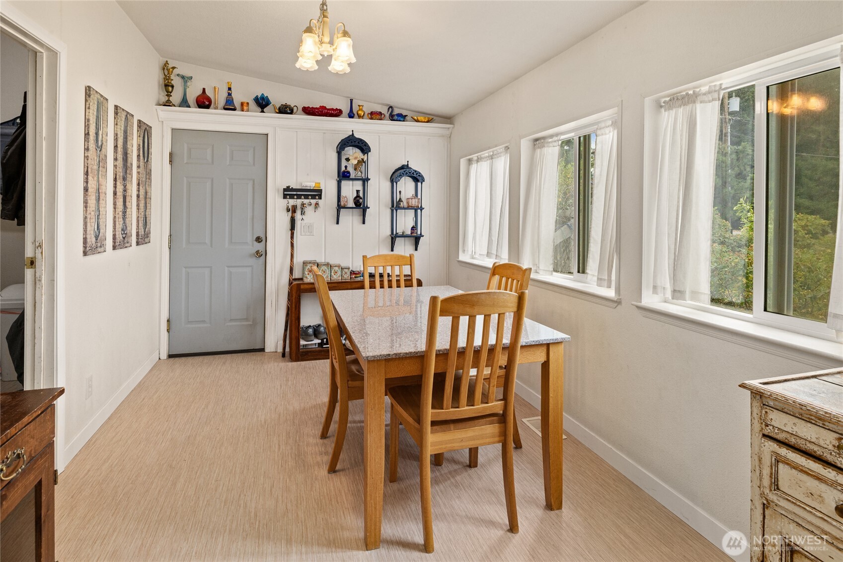 321 Washington Street Property Photo 5