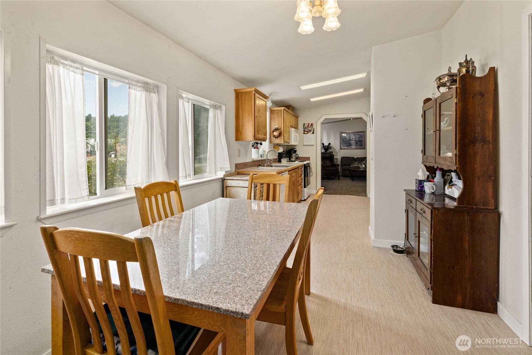 321 Washington Street Property Photo 8