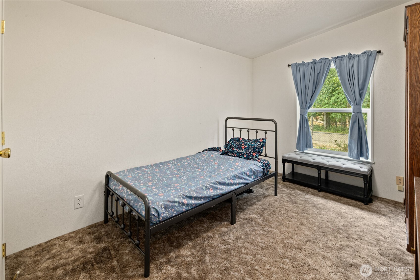 321 Washington Street Property Photo 11