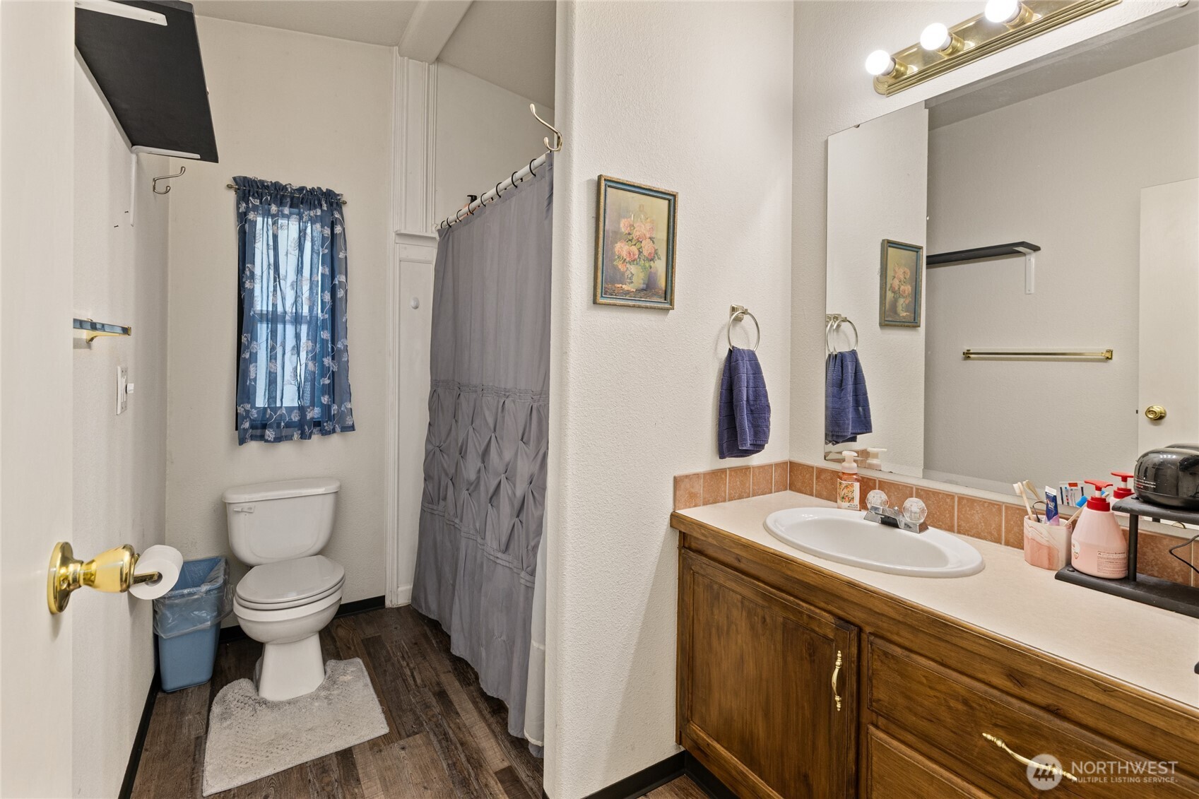 321 Washington Street Property Photo 13