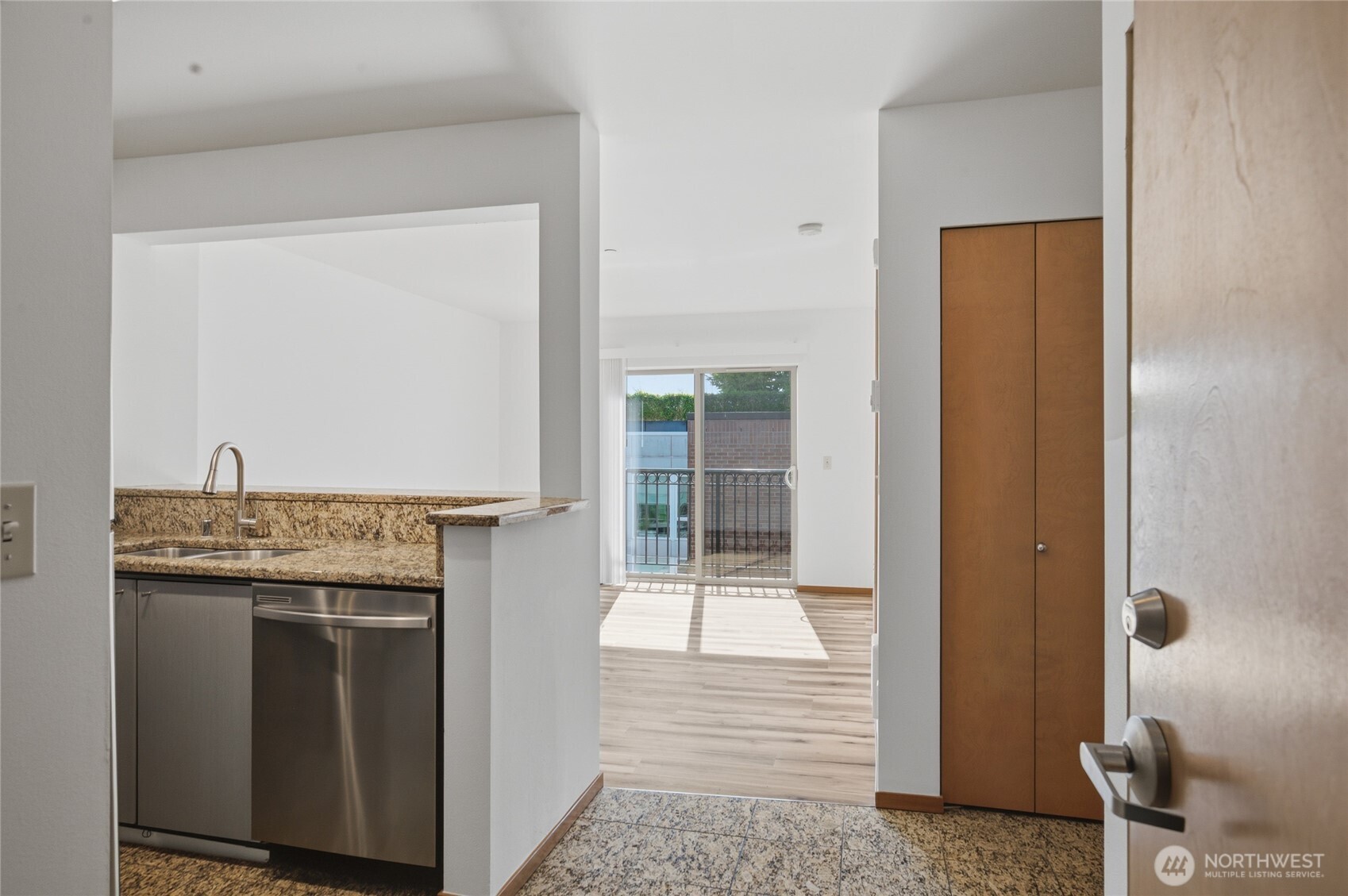 1125 E Olive Street 604 Property Photo 6