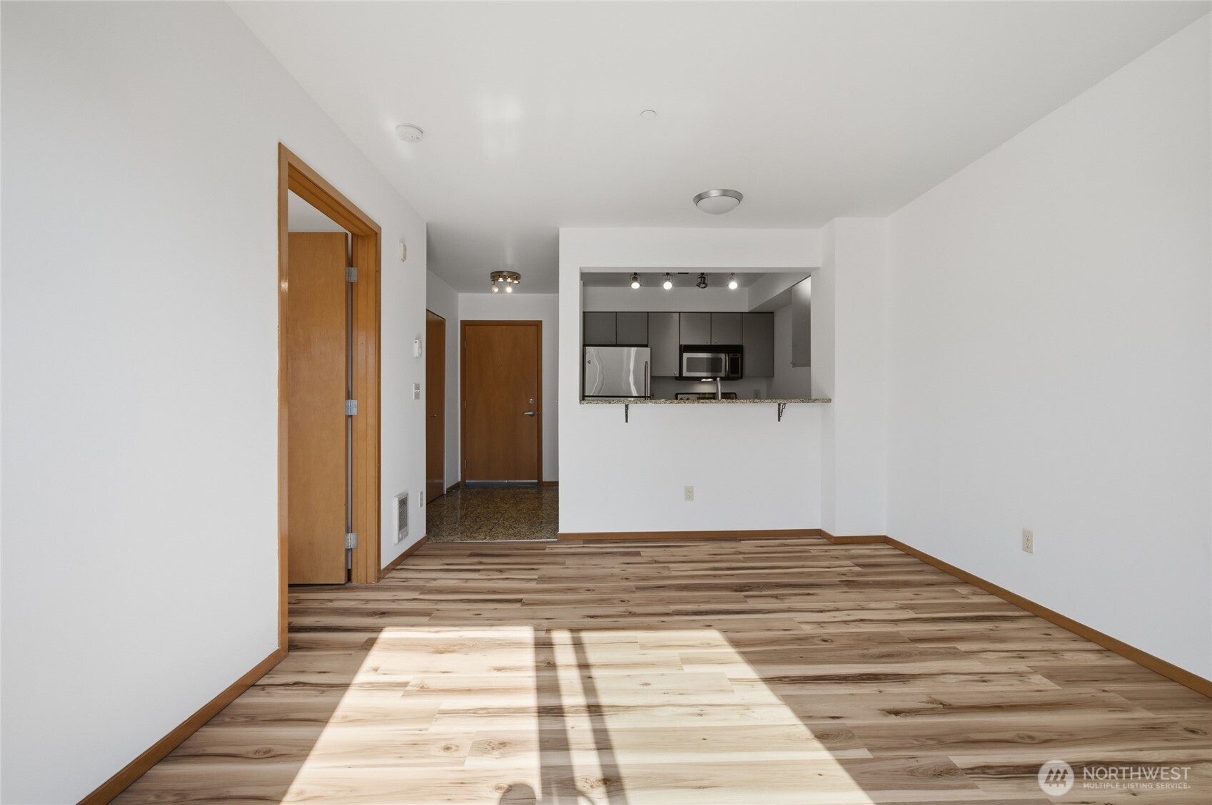 1125 E Olive Street 604 Property Photo 16