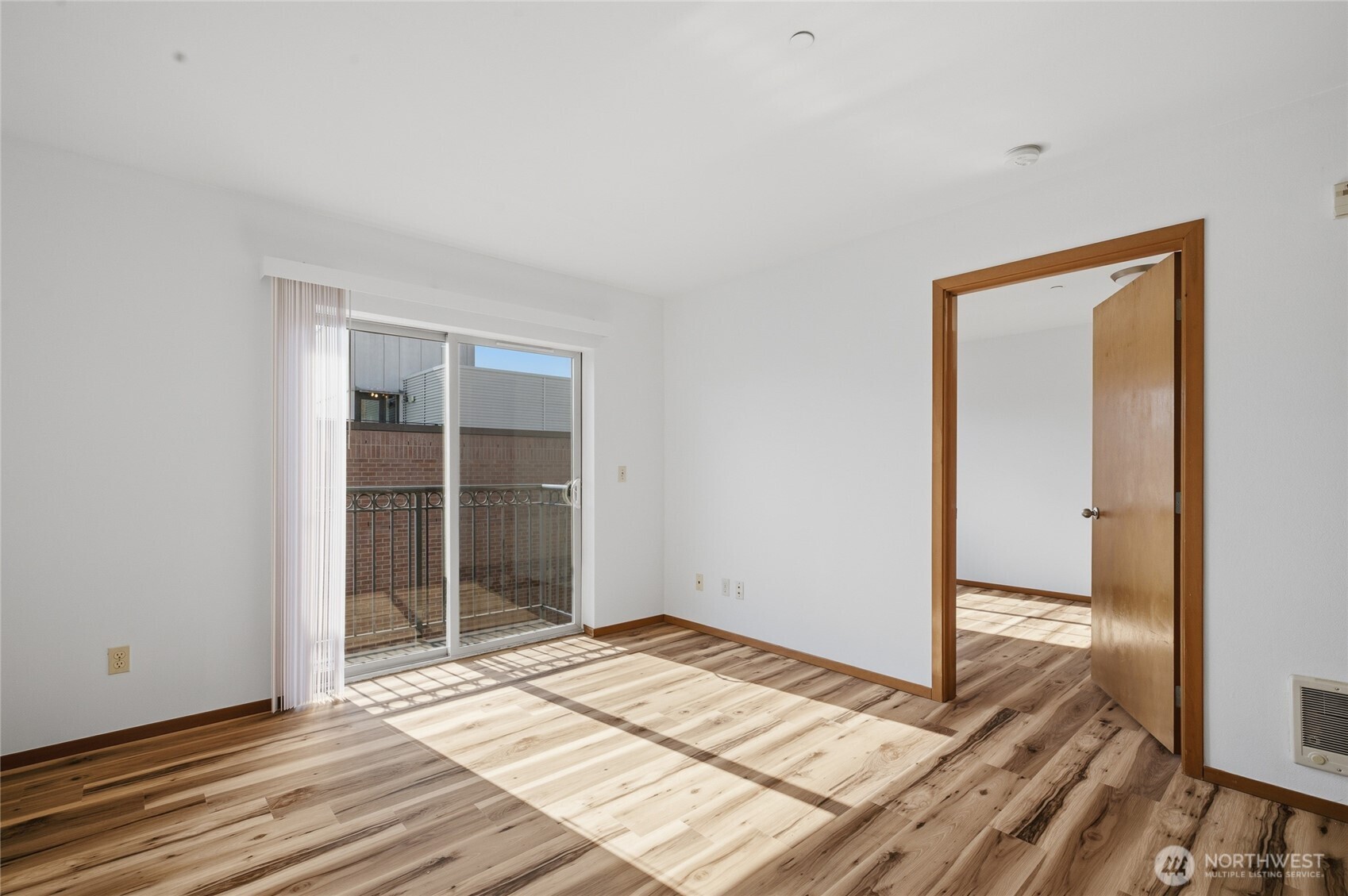 1125 E Olive Street 604 Property Photo 18