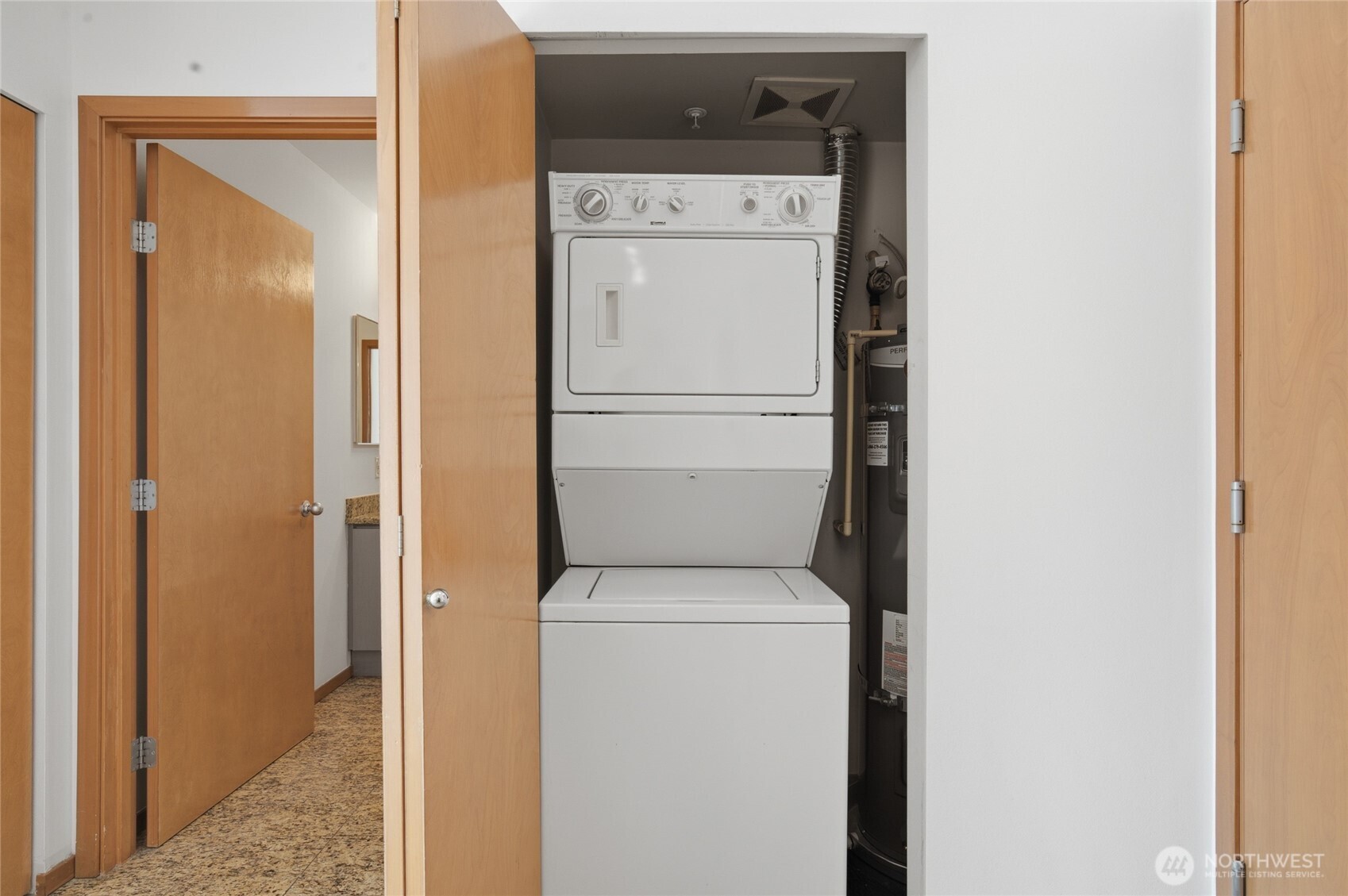 1125 E Olive Street 604 Property Photo 24