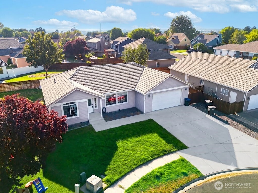 219 E Pinyon Court Property Photo 1