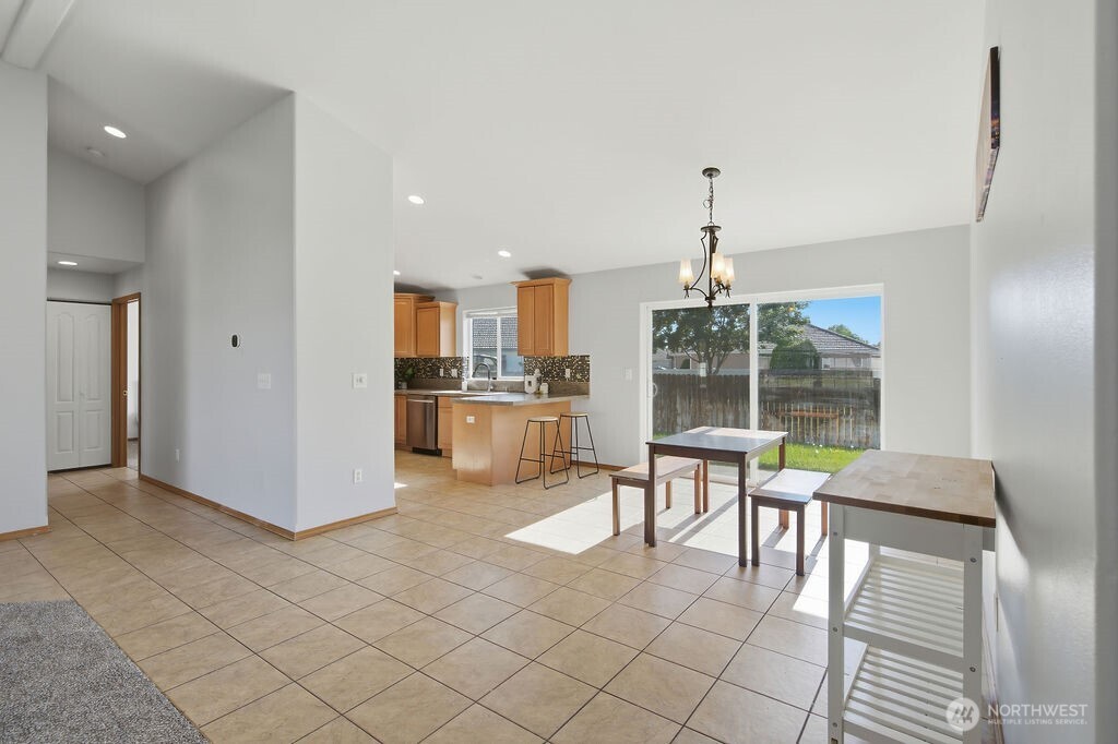 219 E Pinyon Court Property Photo 12