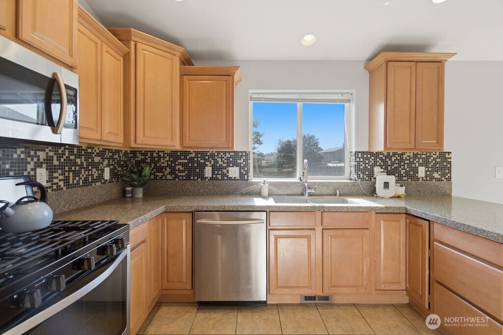 219 E Pinyon Court Property Photo 20