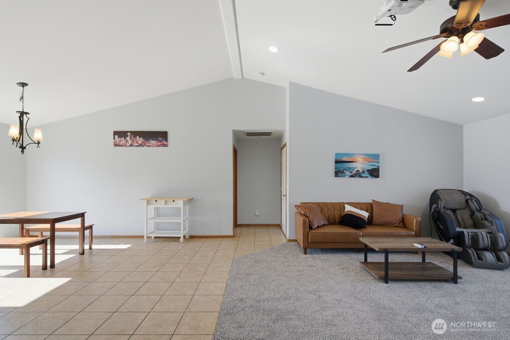 219 E Pinyon Court Property Photo 29
