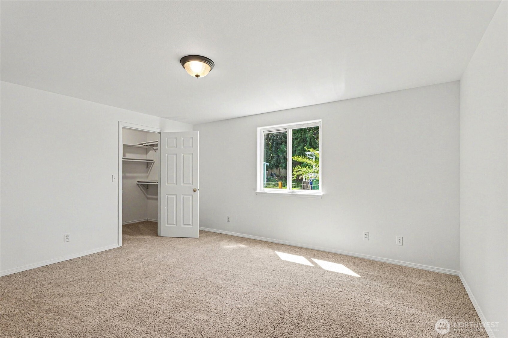 364 Melissa Street Property Photo 7