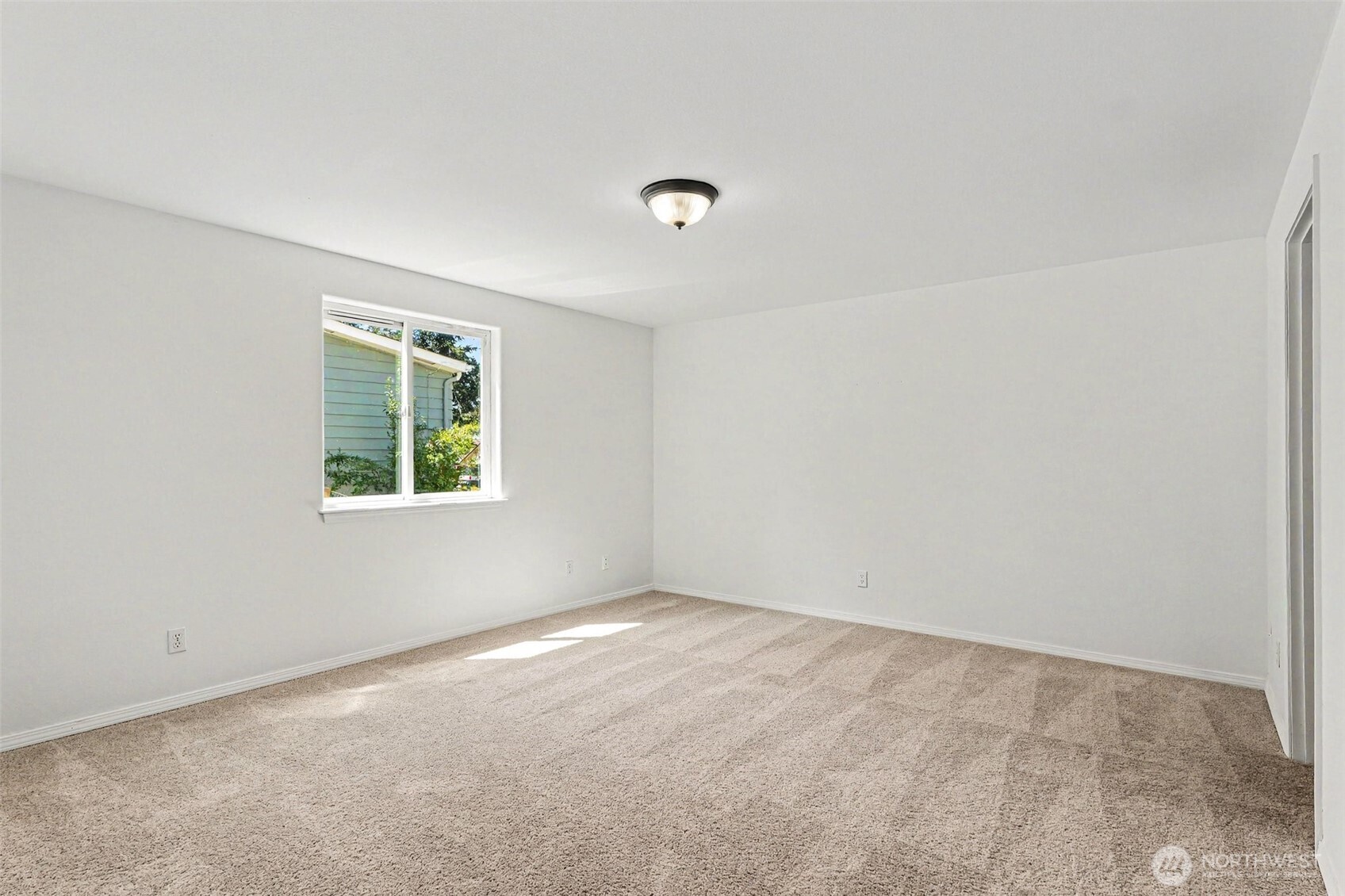 364 Melissa Street Property Photo 8
