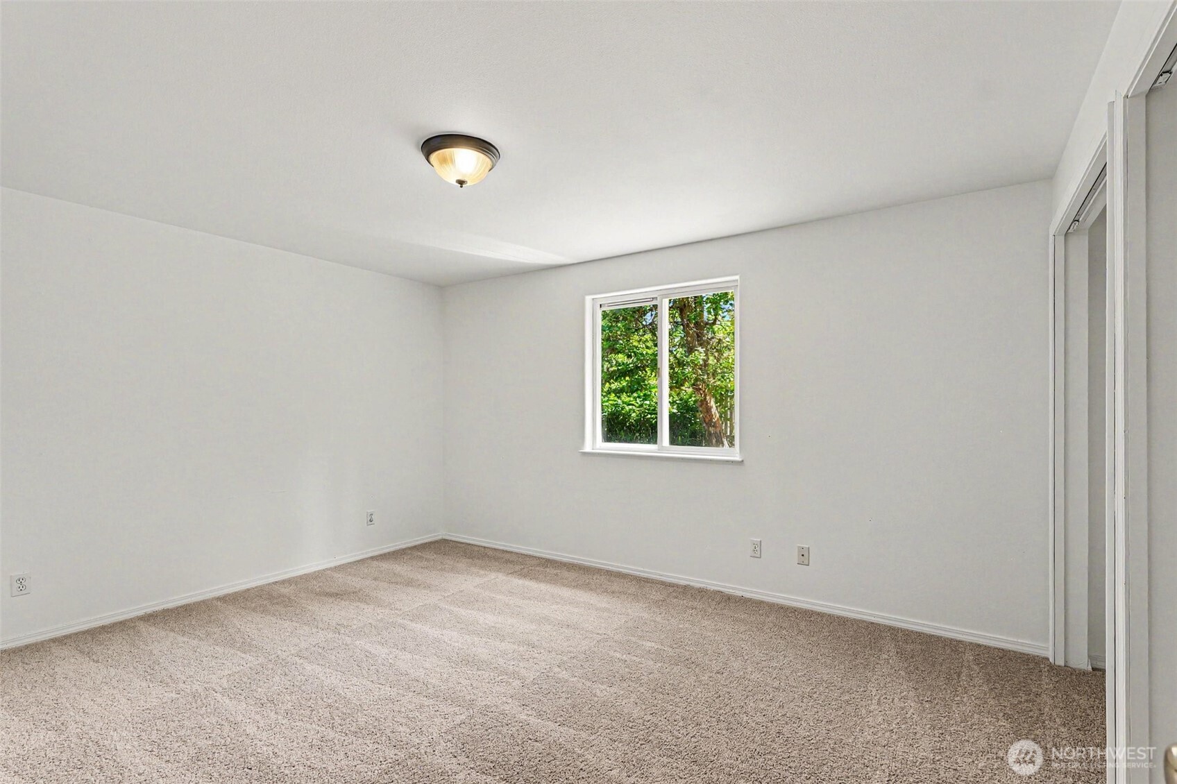 364 Melissa Street Property Photo 9