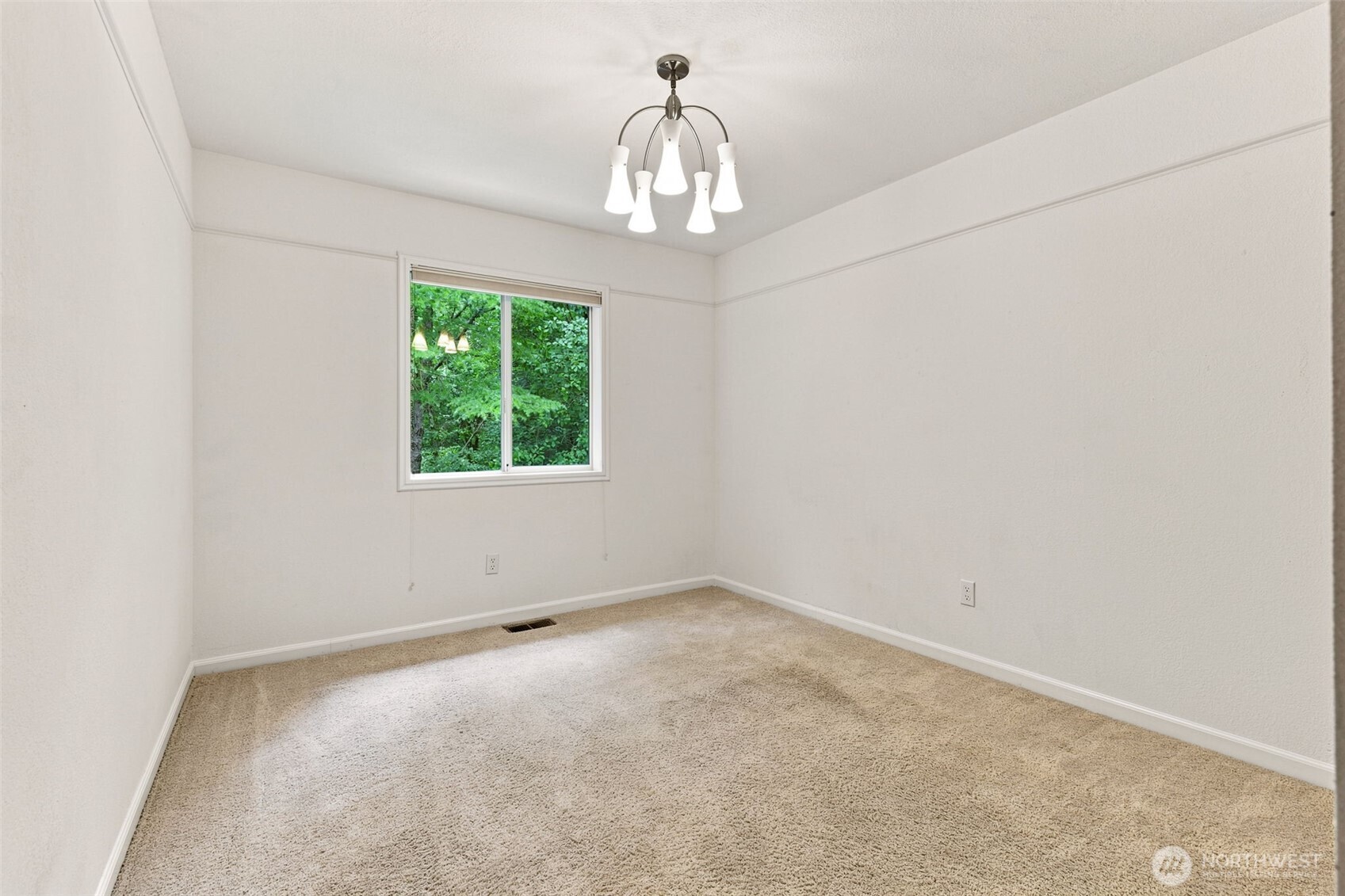 1838 52nd Way Property Photo 24