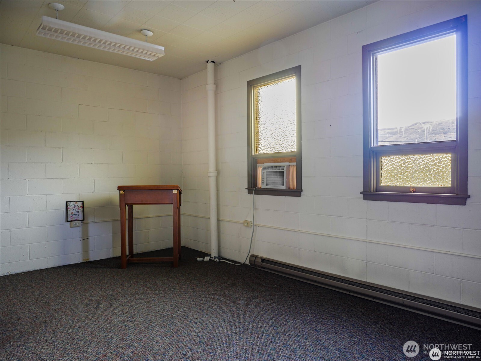 1300 Foster Avenue Property Photo 7