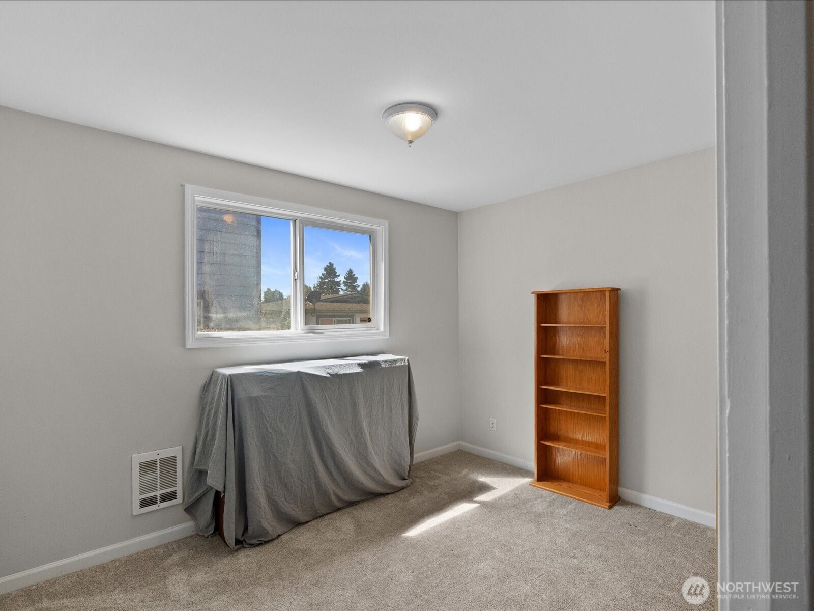 8730 13th St Ne Property Photo 17