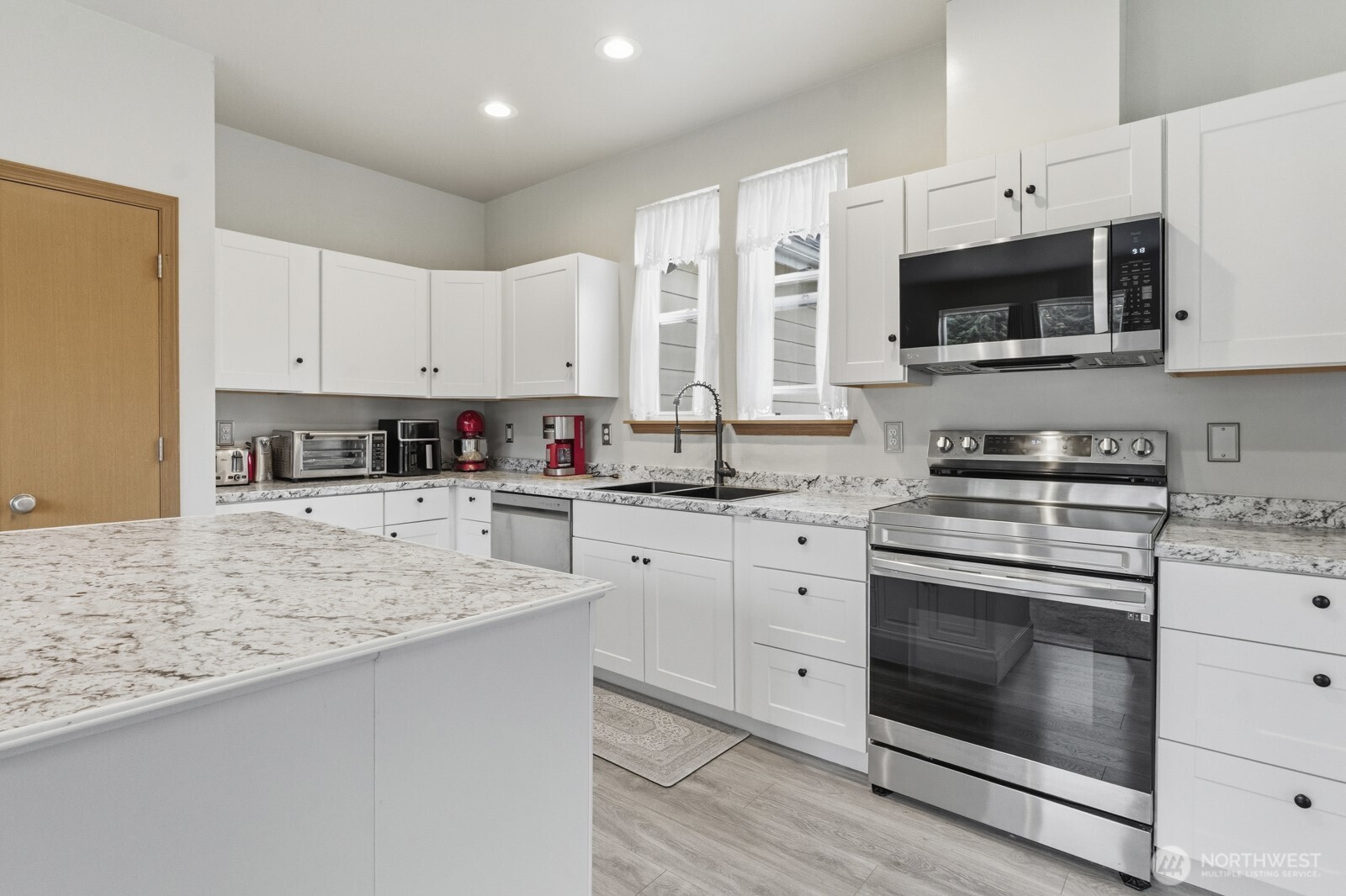36 Daring Lane Property Photo 17
