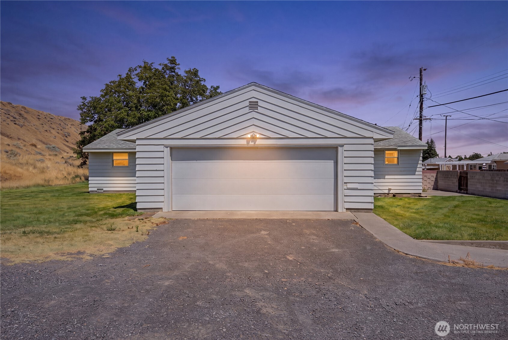 420 11th Street Property Photo 1