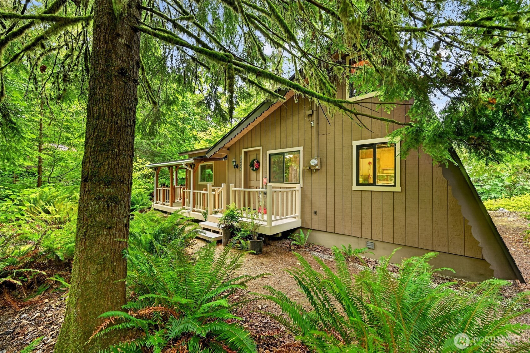 22502 N River Drive Property Photo 1