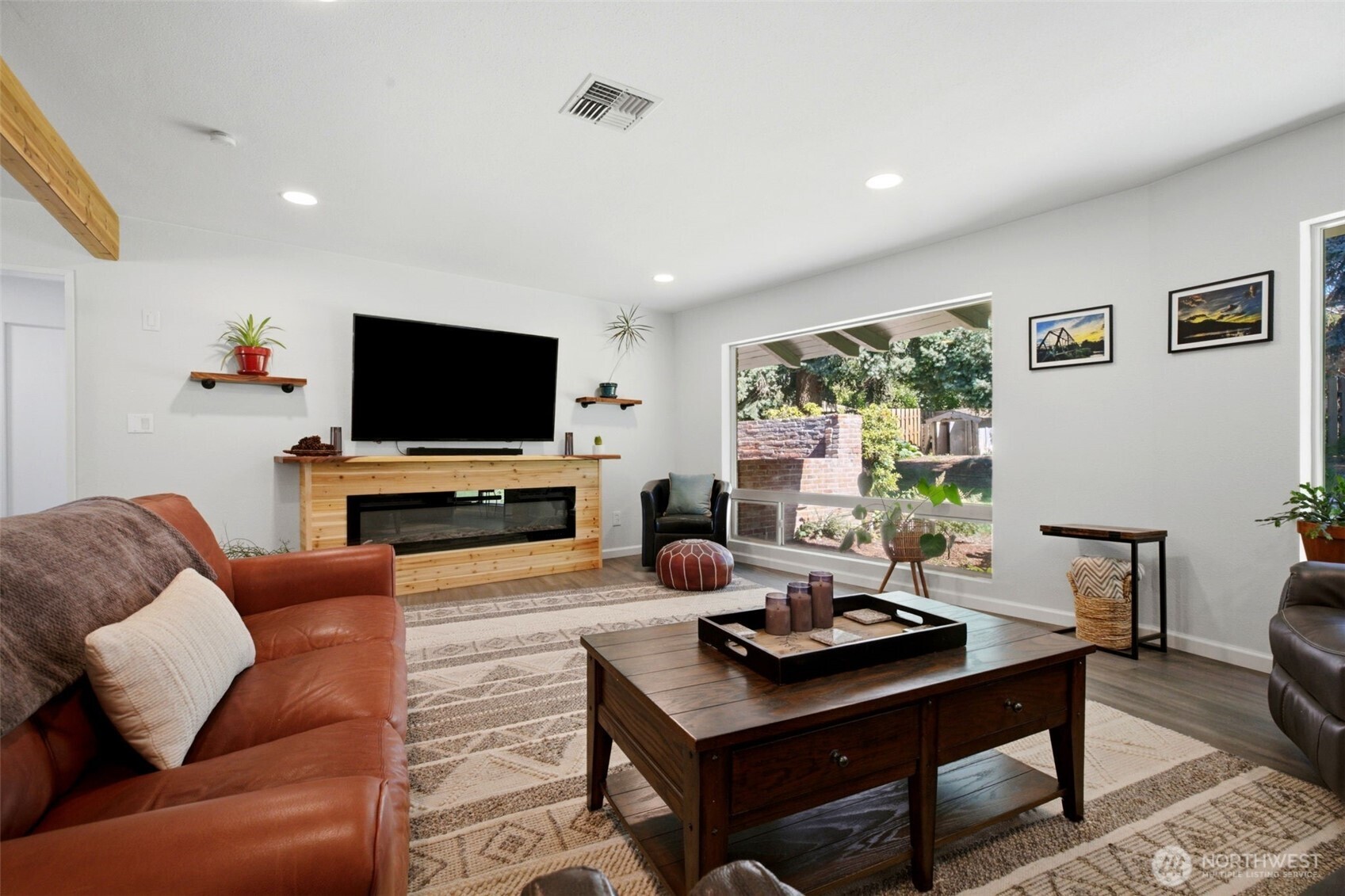 4205 Barge Street Property Photo 6