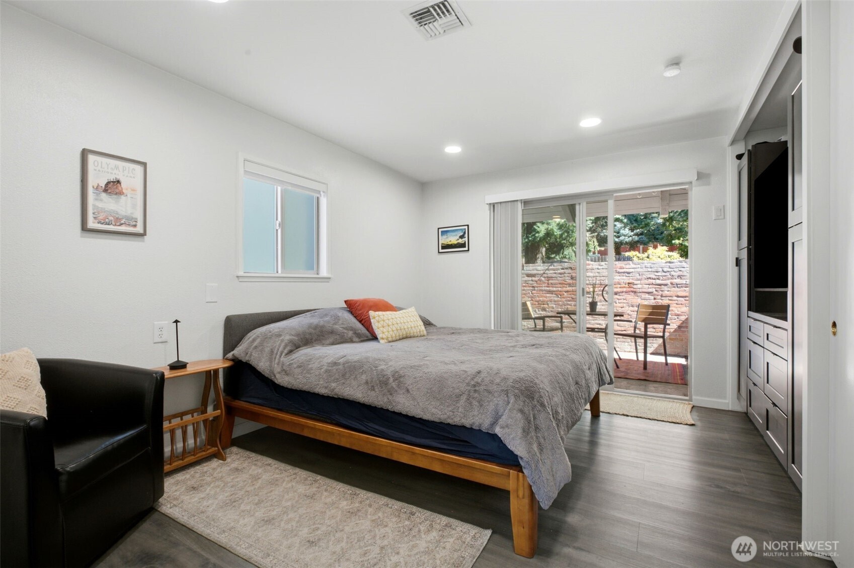 4205 Barge Street Property Photo 10