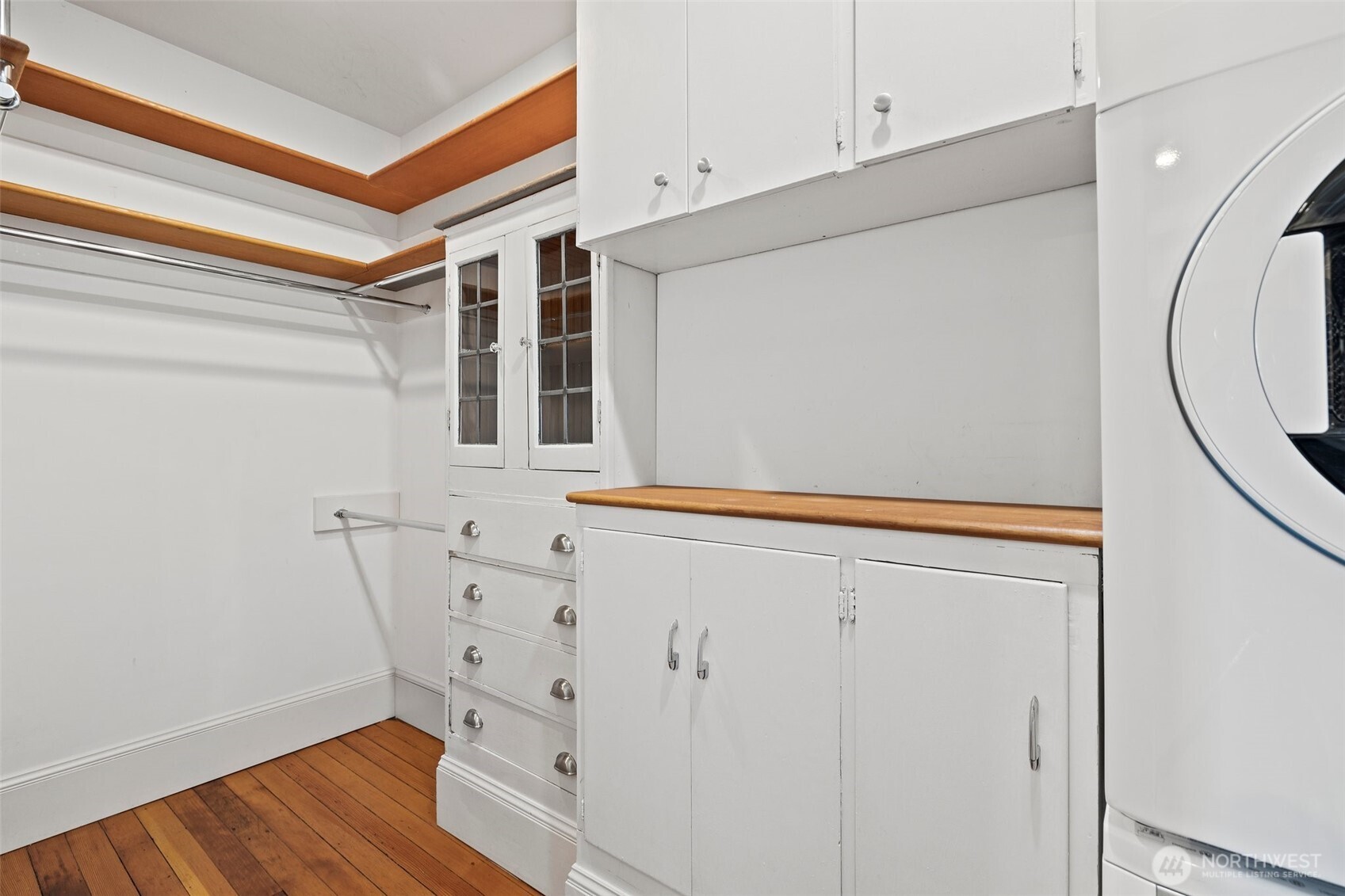 604 W Kinnear Place Property Photo 20