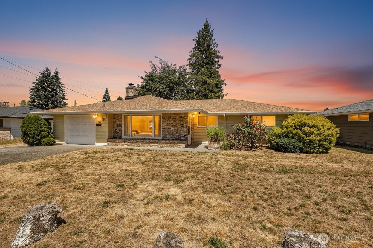 1225 21st Street Property Photo 1